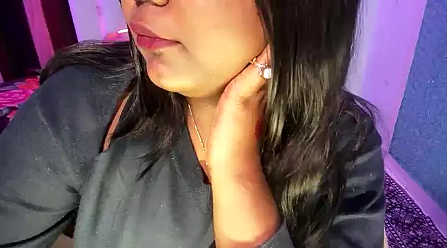 Snapshot of expression_queen chatting on December 11, 2024, 9:55 pm expression queen online show from December 11, 2024, 9:55 pm