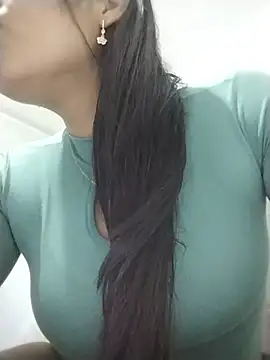 Aisha 09 online show from June 5, 2026, 6:46 pm