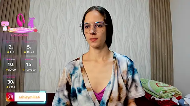 Snapshot of _ashleymiller chatting on April 3, 2026, 7:09 pm ashleymiller online show from April 3, 2026, 7:09 pm