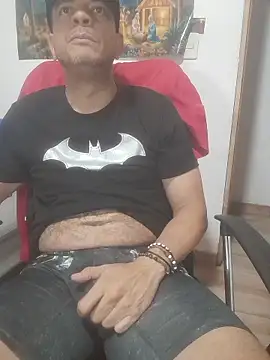 latinmartin73 online show from January 13, 2026, 11:19 pm