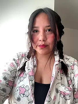 kittyfresita online show from December 18, 2025, 3:27 pm