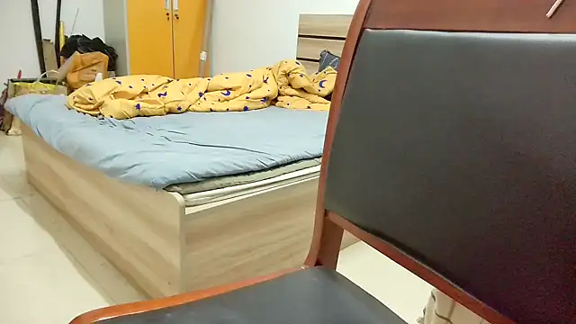 Snapshot of huzi518 chatting on October 11, 2025, 2:18 pm huzi518 online show from October 11, 2025, 2:18 pm