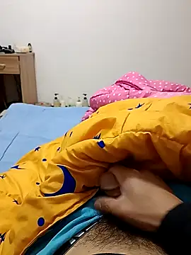 Snapshot of huzi518 chatting on April 13, 2026, 2:54 pm huzi518 online show from April 13, 2026, 2:54 pm