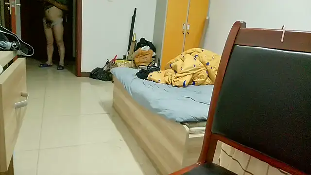 Snapshot of huzi518 chatting on September 17, 2025, 3:47 pm huzi518 online show from September 17, 2025, 3:47 pm