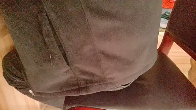 Snapshot of huzi518 chatting on November 22, 2025, 6:56 am huzi518 online show from November 22, 2025, 6:56 am