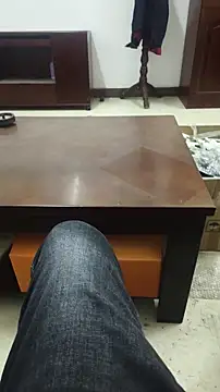 Snapshot of huzi518 chatting on April 1, 2026, 6:59 am huzi518 online show from April 1, 2026, 6:59 am