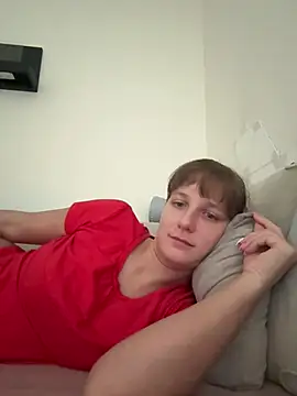 jennifer11772 online show from March 12, 2026, 2:10 pm