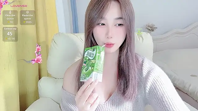 Caitlyn   online show from February 10, 2026, 6:01 am