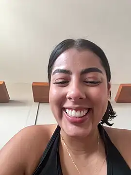 DakotaShelby online show from May 6, 2026, 7:40 pm