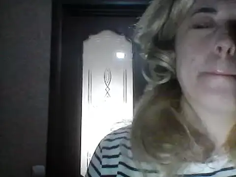 SweetCandy356 online show from February 28, 2025, 9:58 am