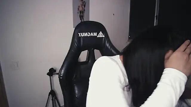 Snapshot of Kiitygirl chatting on January 15, 2026, 7:56 am Kiitygirl online show from January 15, 2026, 7:56 am