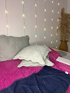 Snapshot of Maisa_issa chatting on March 6, 2025, 4:28 pm Maisa issa online show from March 6, 2025, 4:28 pm