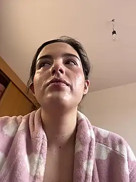 Snapshot of tatianaAlvarez1 chatting on March 21, 2025, 12:06 pm tatianaAlvarez1 online show from March 21, 2025, 12:06 pm
