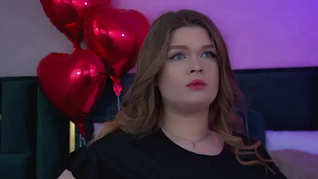 Snapshot of CrystalLyons chatting on February 10, 2026, 6:29 pm CrystalLyons online show from February 10, 2026, 6:29 pm