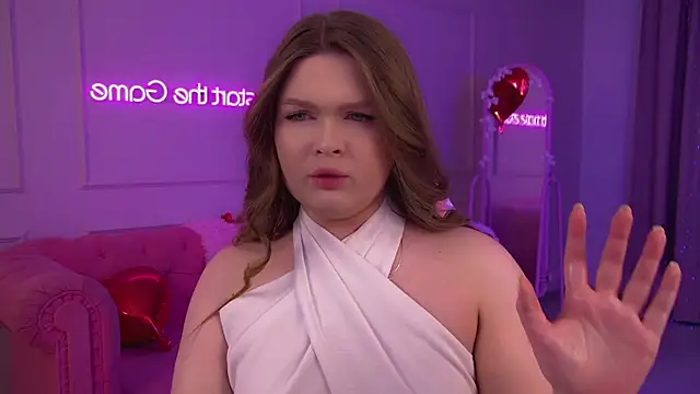 Snapshot of CrystalLyons chatting on February 15, 2026, 6:25 am CrystalLyons online show from February 15, 2026, 6:25 am