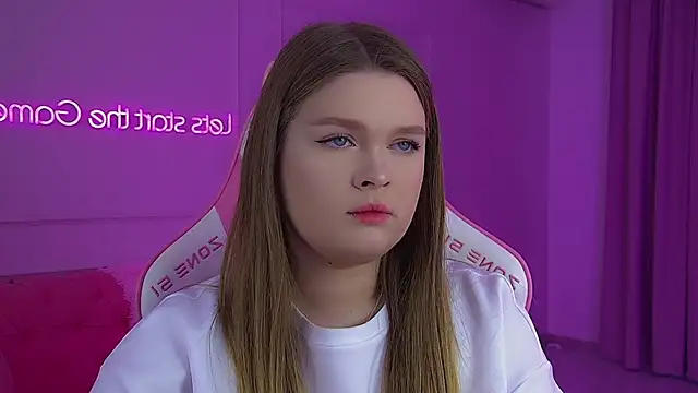 Snapshot of CrystalLyons chatting on February 22, 2026, 6:27 am CrystalLyons online show from February 22, 2026, 6:27 am