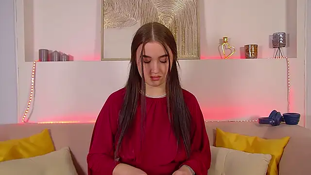 ChristinaMilton online show from March 20, 2025, 9:26 am