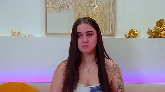 ChristinaMilton online show from February 12, 2026, 6:35 am