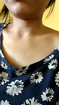 Snapshot of Sanaya_7 chatting on February 5, 2025, 4:48 am Sanaya 7 online show from February 5, 2025, 4:48 am