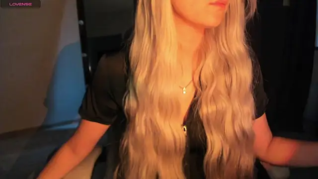 Lana Younes online show from November 5, 2025, 11:24 am