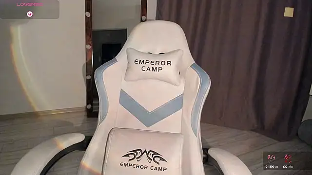 Lana Younes online show from October 8, 2025, 4:40 pm