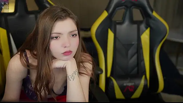 Michelle 054 online show from February 17, 2025, 3:44 pm