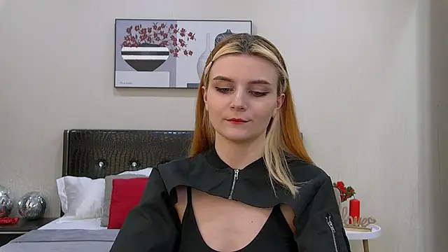 KellyStone online show from March 16, 2025, 8:32 am