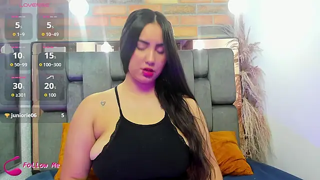 JESSYCORTES online show from September 17, 2025, 2:19 pm