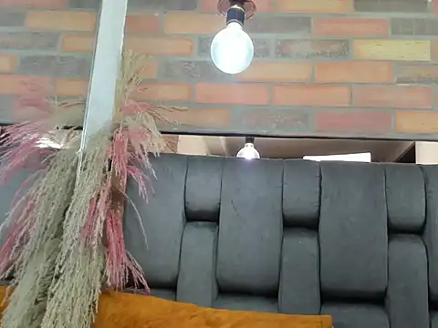 Snapshot of JESSYCORTES chatting on March 28, 2026, 4:24 am JESSYCORTES online show from March 28, 2026, 4:24 am