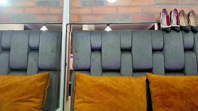 JESSYCORTES online show from September 28, 2025, 2:51 am