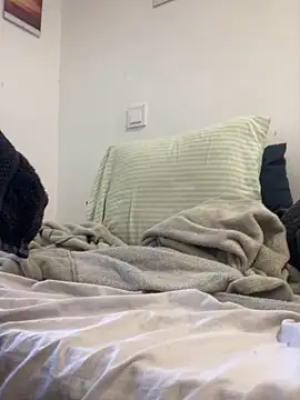 Lucascacaca online show from November 30, 2025, 3:02 pm