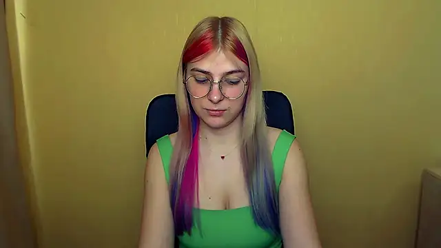 Snapshot of Luna_Lush_ chatting on March 22, 2025, 11:32 am Luna Lush online show from March 22, 2025, 11:32 am