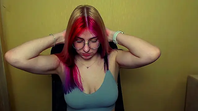 Snapshot of Luna_Lush_ chatting on February 15, 2025, 12:11 pm Luna Lush online show from February 15, 2025, 12:11 pm