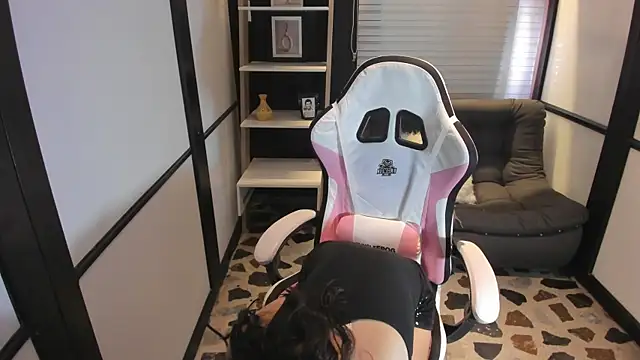 AmatistaLux  online show from December 7, 2024, 2:52 pm