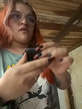 Snapshot of SophiaWeestt99 chatting on November 4, 2025, 3:21 am SophiaWeestt99 online show from November 4, 2025, 3:21 am