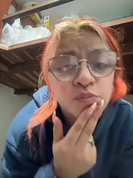 SophiaWeestt99 online show from May 30, 2026, 12:17 am