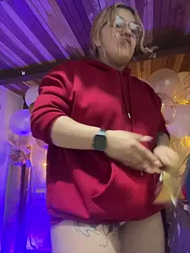 SophiaWeestt99 online show from March 8, 2026, 4:05 am