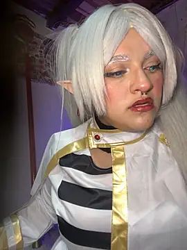 Snapshot of SophiaWeestt99 chatting on October 26, 2025, 4:24 am SophiaWeestt99 online show from October 26, 2025, 4:24 am