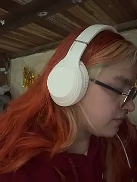 SophiaWeestt99 online show from May 26, 2026, 2:31 am