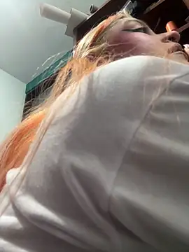 SophiaWeestt99 online show from May 21, 2026, 3:37 am