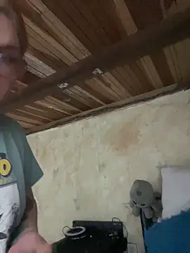 Snapshot of SophiaWeestt99 chatting on November 6, 2025, 2:59 am SophiaWeestt99 online show from November 6, 2025, 2:59 am