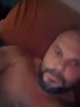 Snapshot of Javierchico chatting on August 6, 2026, 5:57 am Javierchico online show from August 6, 2026, 5:57 am