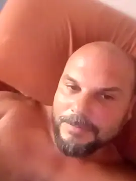Snapshot of Javierchico chatting on July 17, 2026, 10:01 am Javierchico online show from July 17, 2026, 10:01 am