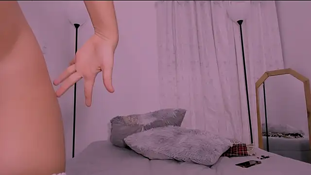 Snapshot of Miiafoxxx chatting on March 2, 2025, 9:41 pm Miiafoxxx online show from March 2, 2025, 9:41 pm