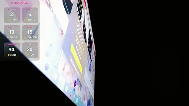 Snapshot of Diosiris_Riannys chatting on November 1, 2025, 3:02 am Diosiris Riannys online show from November 1, 2025, 3:02 am