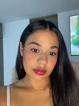 Aitana98  online show from December 3, 2025, 2:01 am