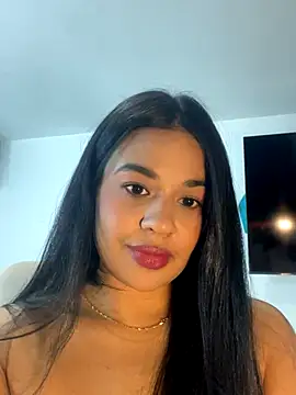 Snapshot of Aitana98_ chatting on September 10, 2025, 2:32 am Aitana98 online show from September 10, 2025, 2:32 am