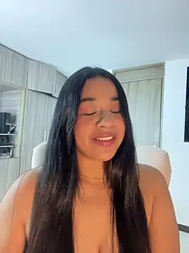 Snapshot of Aitana98_ chatting on October 2, 2025, 2:04 am Aitana98 online show from October 2, 2025, 2:04 am