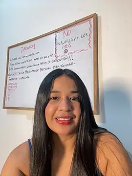 Snapshot of Aitana98_ chatting on February 15, 2025, 7:16 am Aitana98 online show from February 15, 2025, 7:16 am