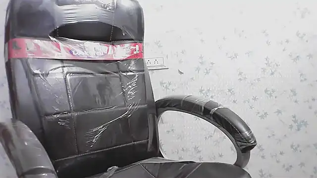 Snapshot of collage_hoty chatting on April 25, 2026, 1:52 pm collage hoty online show from April 25, 2026, 1:52 pm